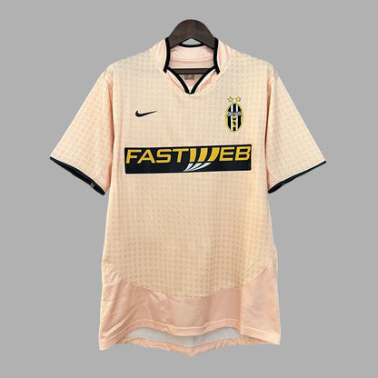 JUVENTUS 2003–2004 THIRD JERSEY
