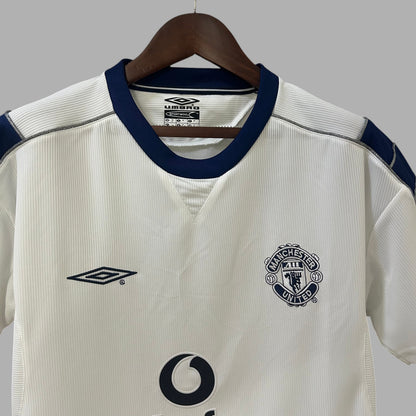 MANCHESTER UNITED 2000-2001 AWAY JERSEY