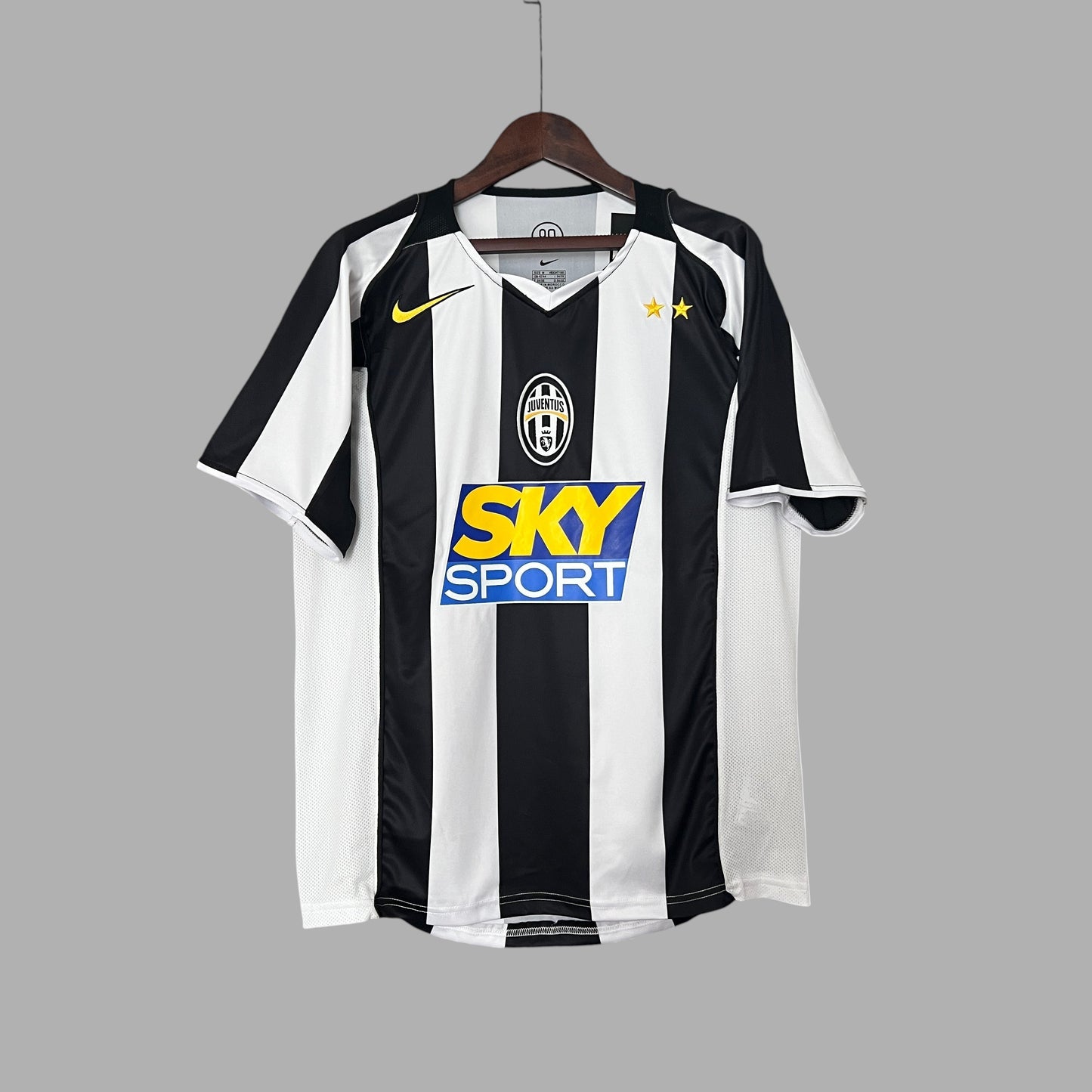 JUVENTUS 2004 - 2005 HOME JERSEY