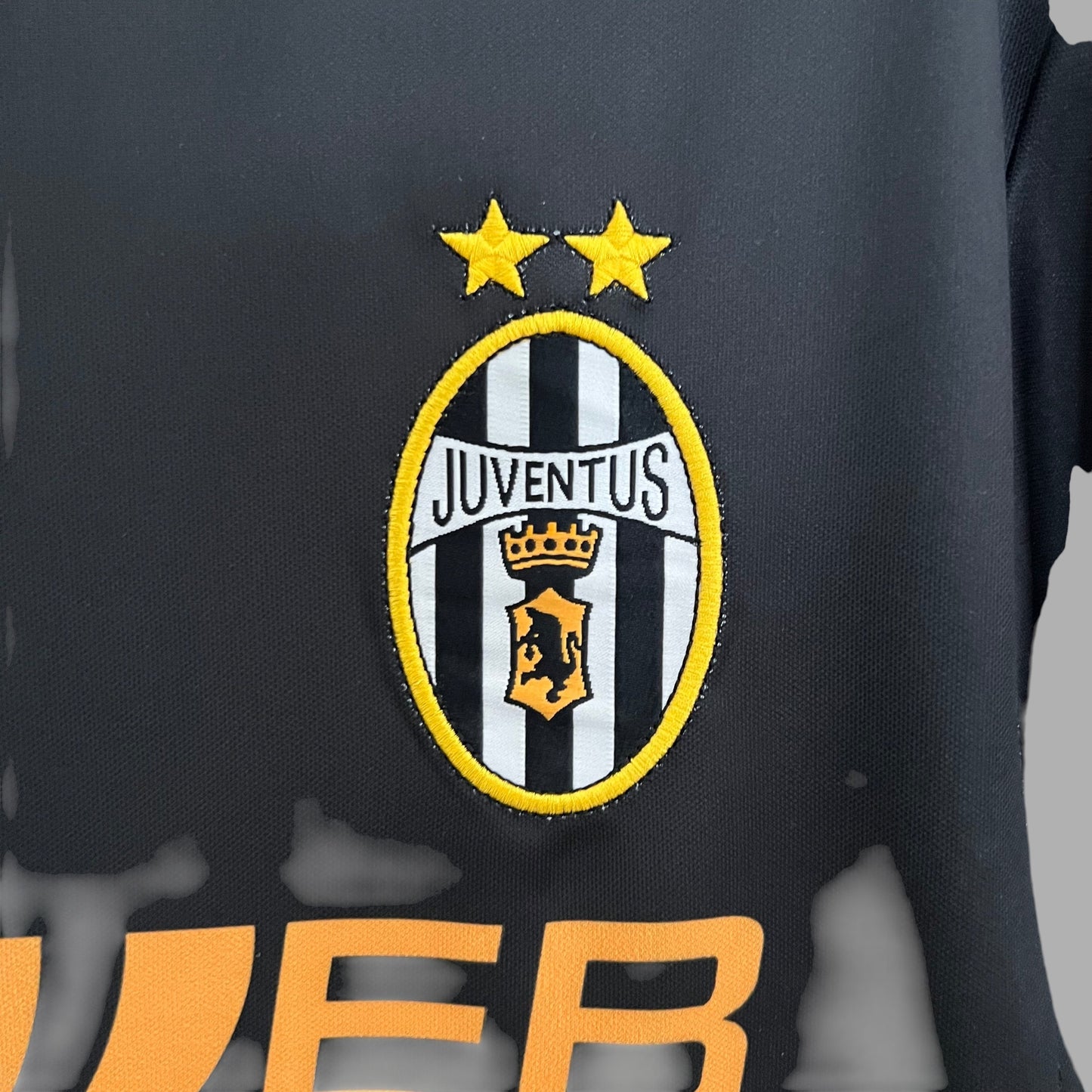 JUVENTUS 2001 - 2002 AWAY JERSEY