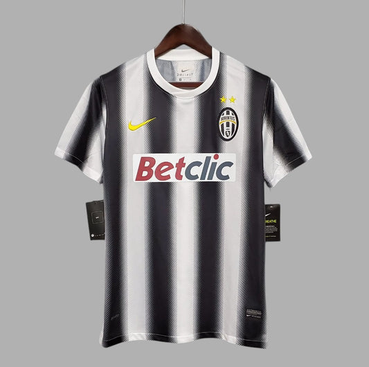 JUVENTUS 2010 - 2011 HOME JERSEY