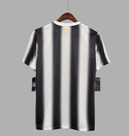JUVENTUS 2010 - 2011 HOME JERSEY