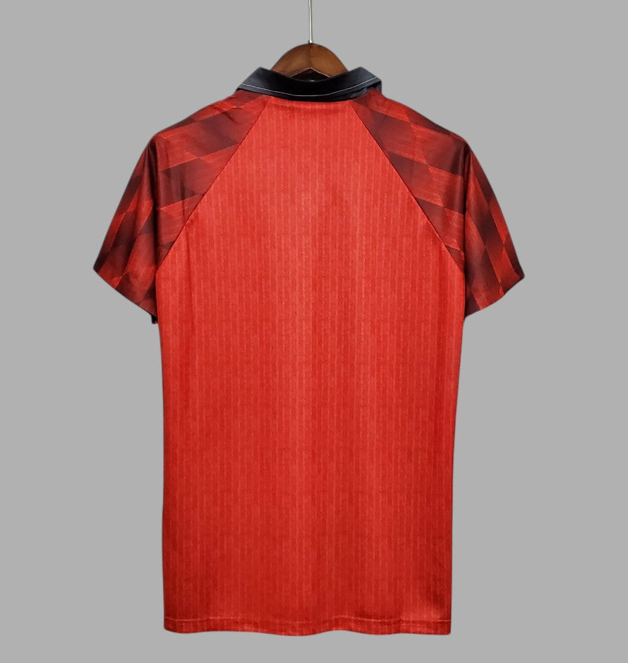 MANCHESTER UNITED 1996 - 1997 HOME JERSEY