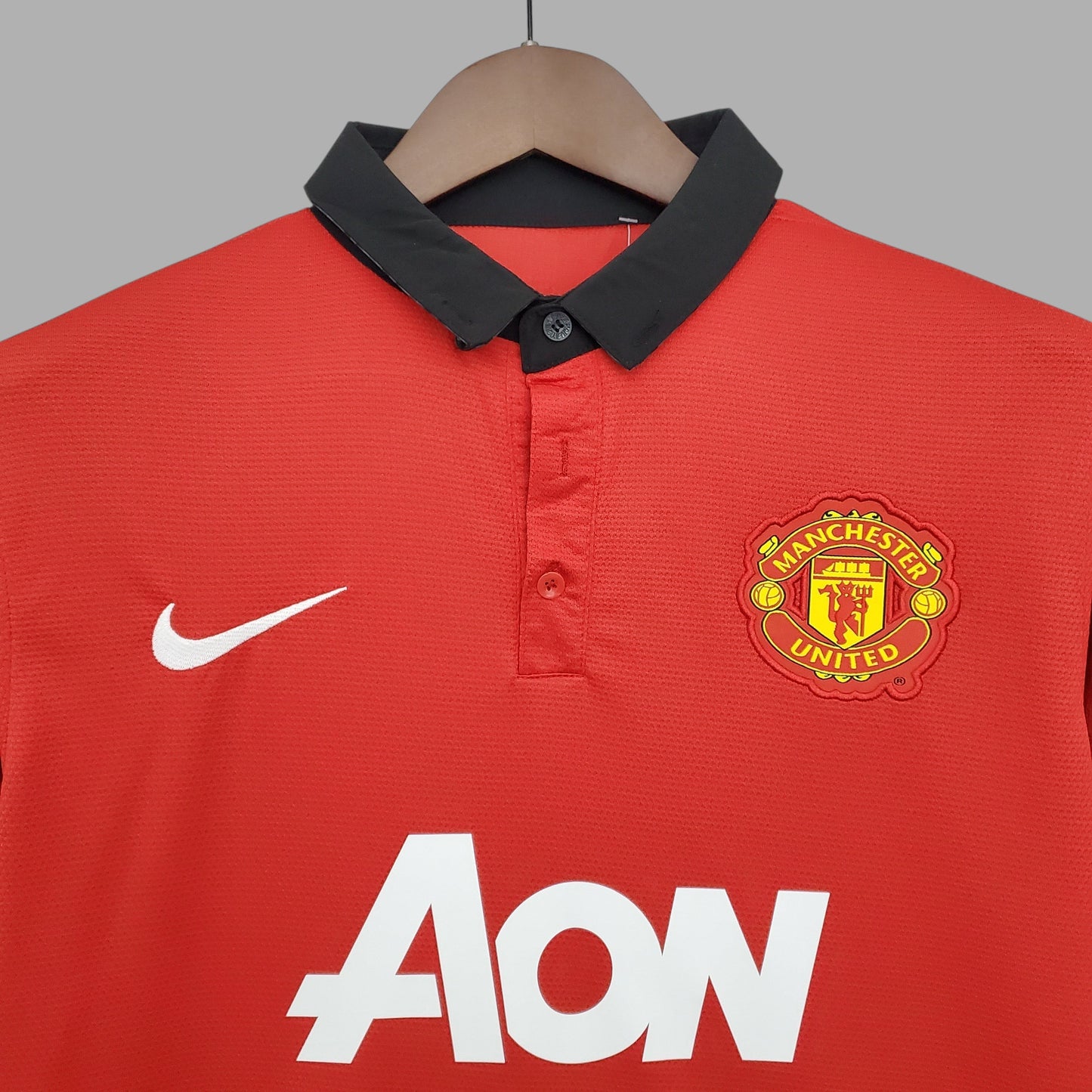 MANCHESTER UNITED 2013 - 2014 HOME JERSEY