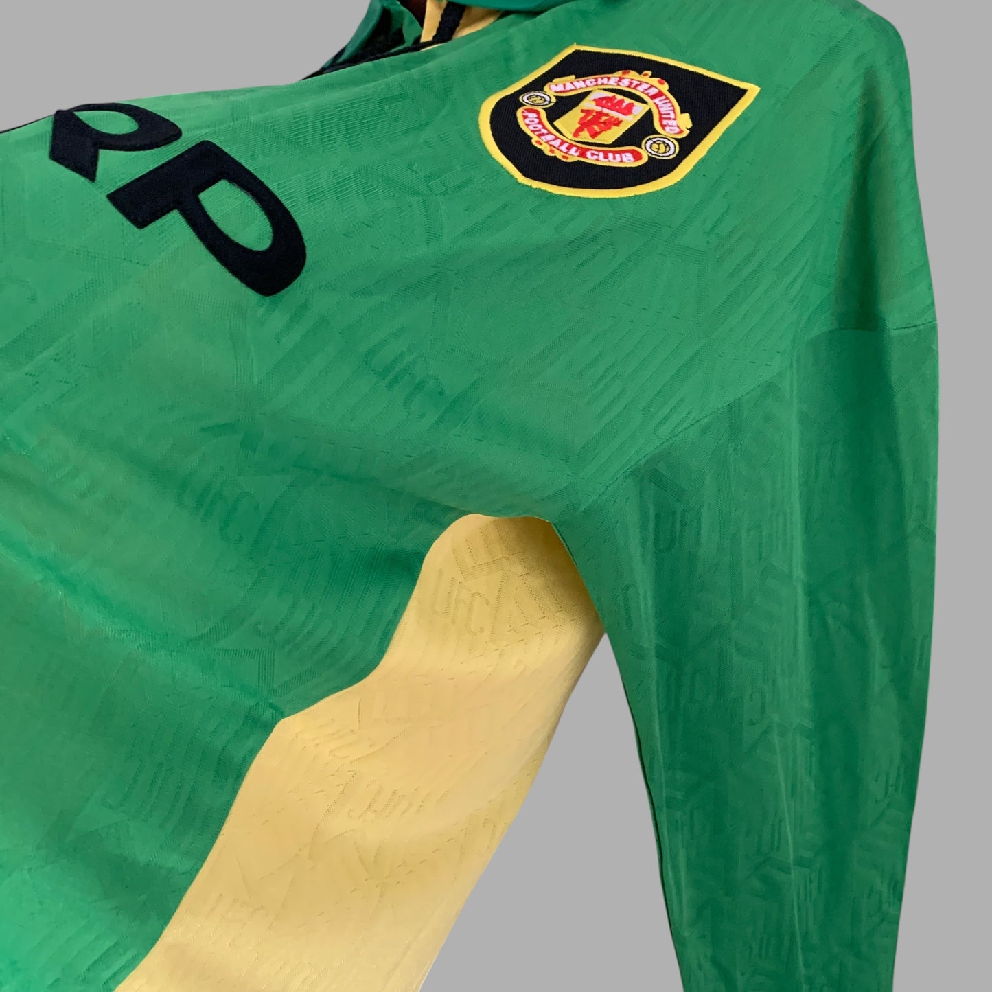MANCHESTER UNITED 1993 - 1994 THIRD JERSEY LONG SLEEVED