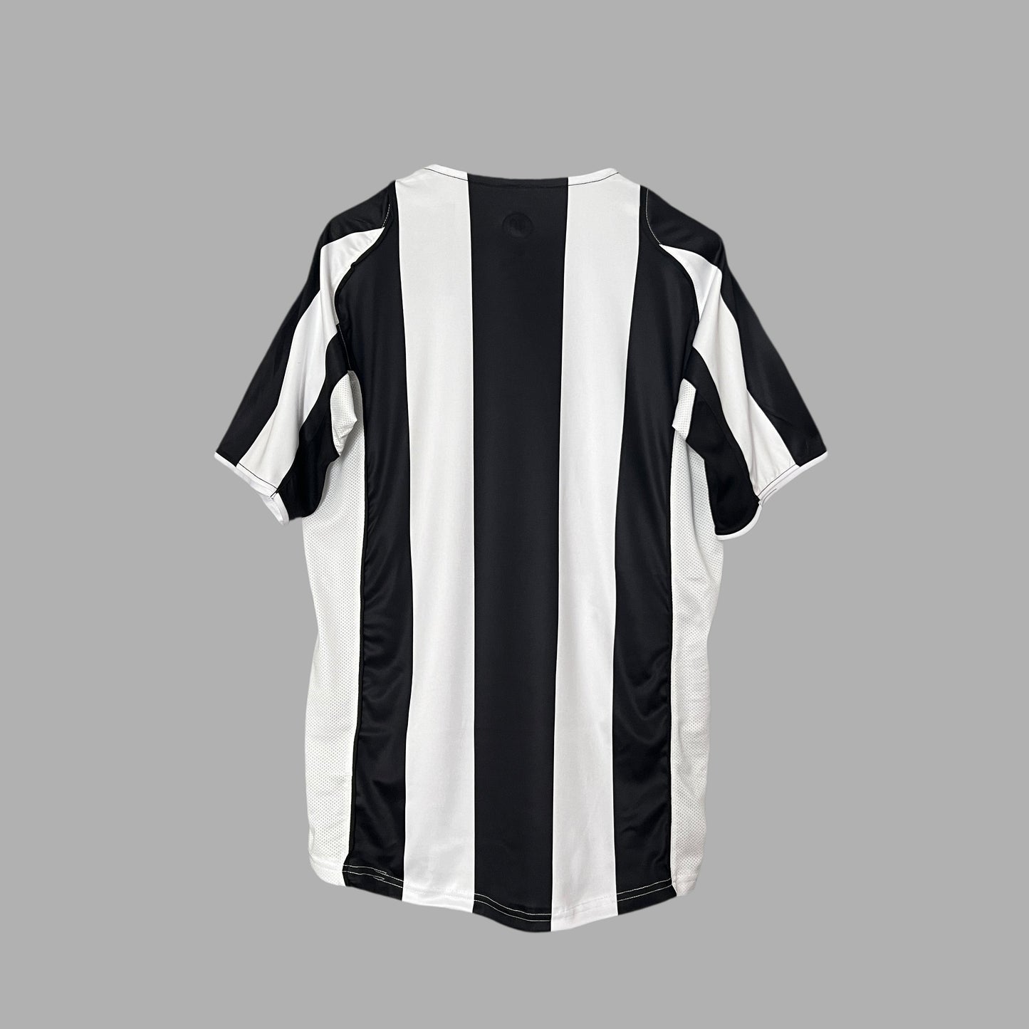 JUVENTUS 2004 - 2005 HOME JERSEY