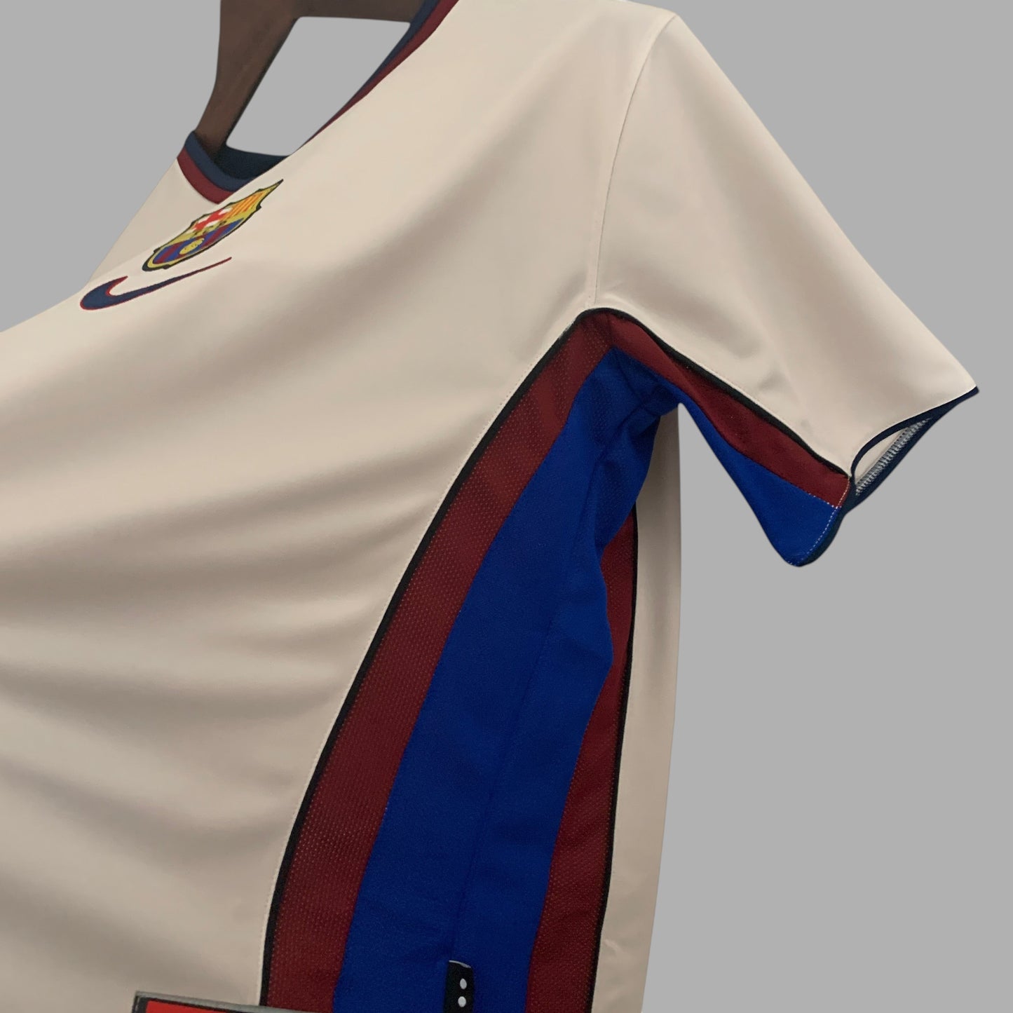 BARCELONA 1998 - 1999 AWAY JERSEY