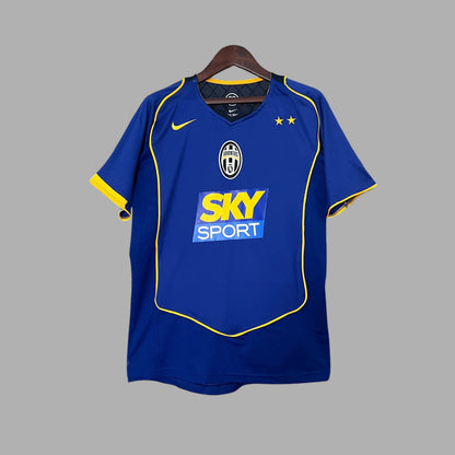 JUVENTUS 2004 - 2005 AWAY JERSEY